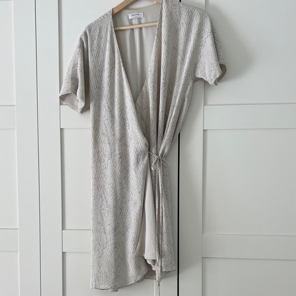 Aritzia Dress - Picture 3 of 3